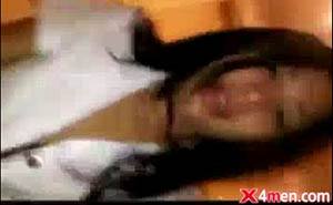 นักศึกษายิ้มระรื่นโดนควยยัดหี